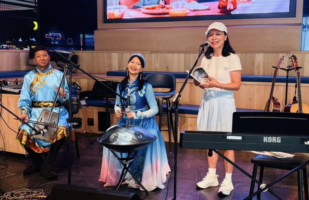 The Seeking Heart (Anna Yin, Ming Li and Wendy Zhu)